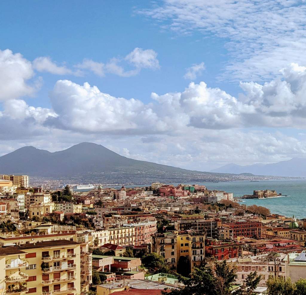 Friday flights for pizza nights in Naples from East Midlands&nbsp;Airport