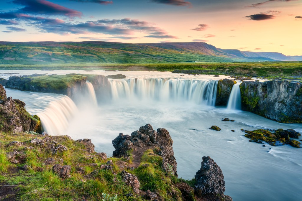 Travelsphere adds Iceland and Egypt tours to RGS&nbsp;Collection